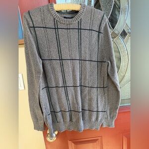 croft & barrow Gray Crewneck Sweater with Dark Green Windowpane